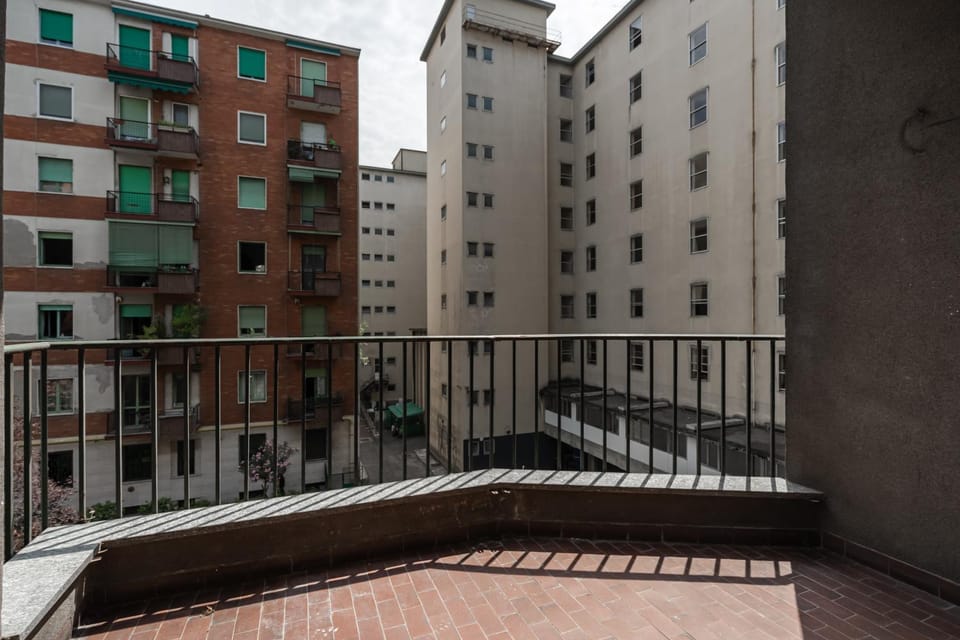 Property building, Balcony/Terrace