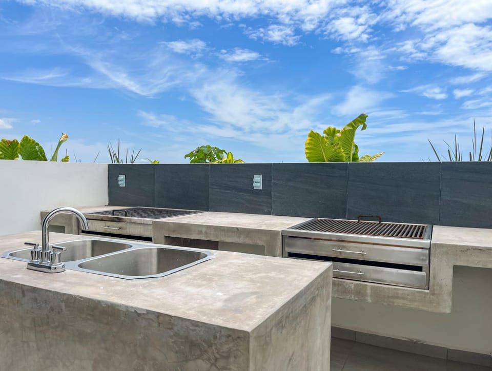 BBQ facilities, Balcony/Terrace