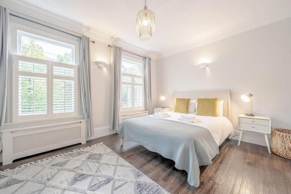 Stylish 3-floor 3bed home with garden near river Apartment in City of Westminster