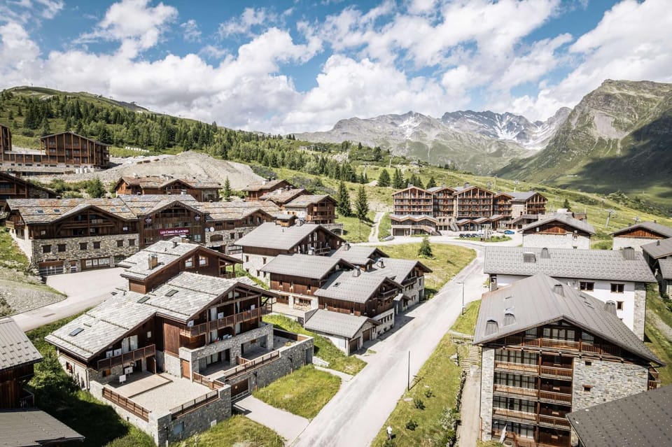 Les Chalets de Marie, ski aux pieds, station La Rosière 1 850m Chalet in Montvalezan