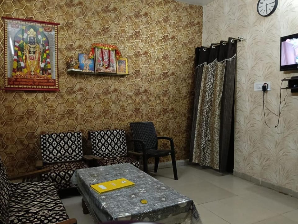 TV and multimedia, Seating area