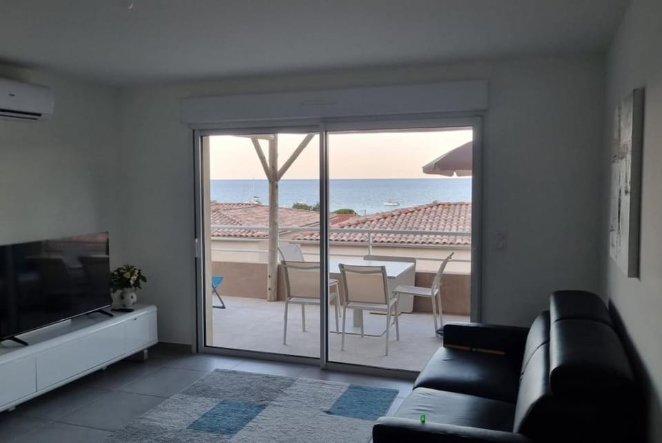 Appartement Carpe diem vue mer plage à pied Apartment in Sari-Solenzara