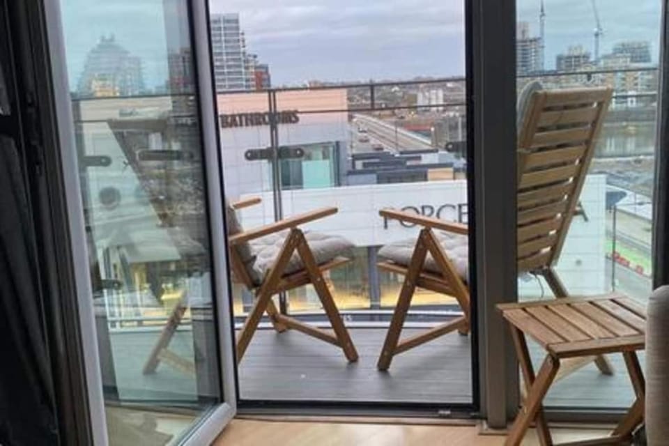 Feel at home in a modern & spacious 1bed by river Apartment in London