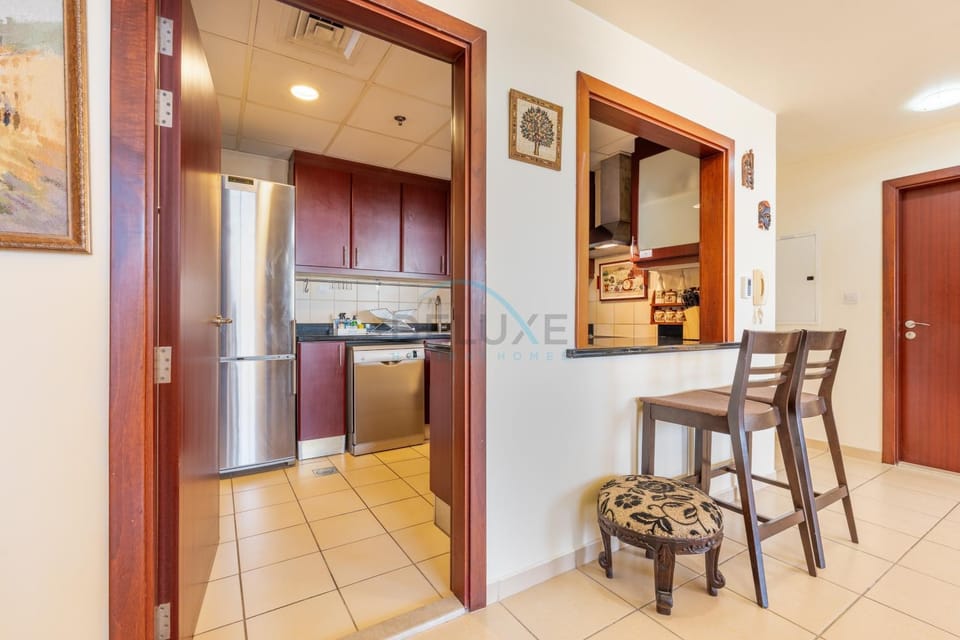 Seating area, dishwasher, oven, stove, kitchen
