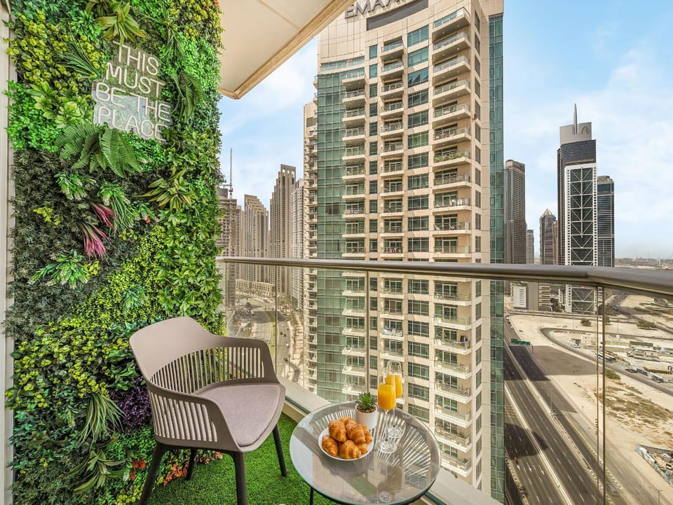 Property building, Day, View (from property/room), Balcony/Terrace, Food and drinks, Seating area, Dining area, Food, City view, Breakfast, Continental breakfast, Drinks