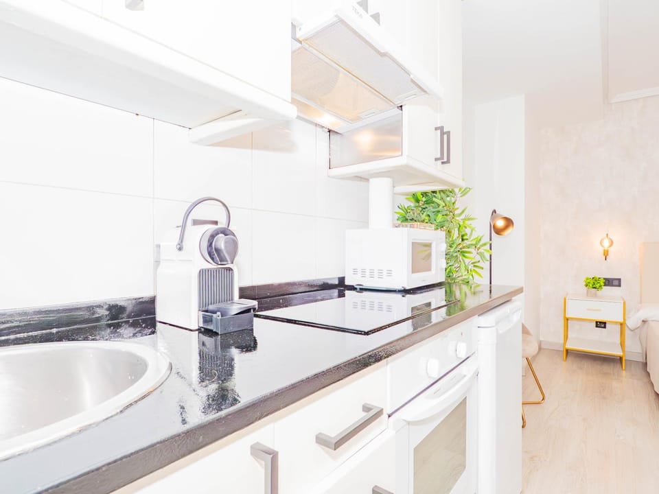 YBH Alfonso XIII, 12 Apartment in Vigo