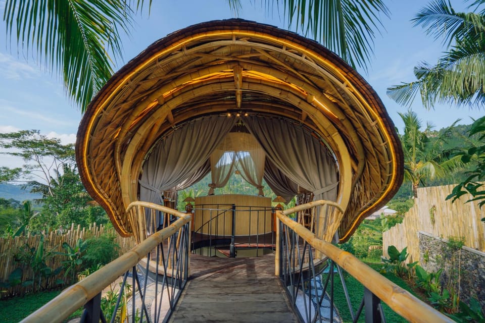 Astha Bamboo House Villa in Sidemen
