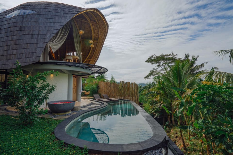 Astha Bamboo House Villa in Sidemen