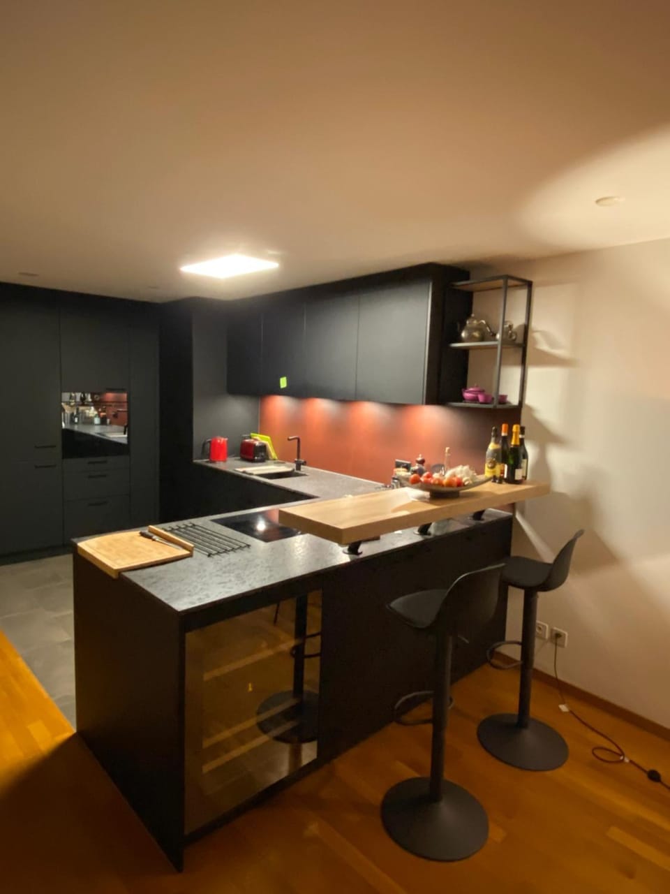 Stylish Room and private bathroom in lakefront apartment Vacation rental in Zug