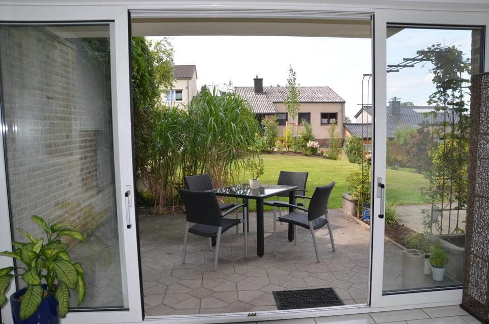 Garden, Balcony/Terrace, Dining area, Garden view