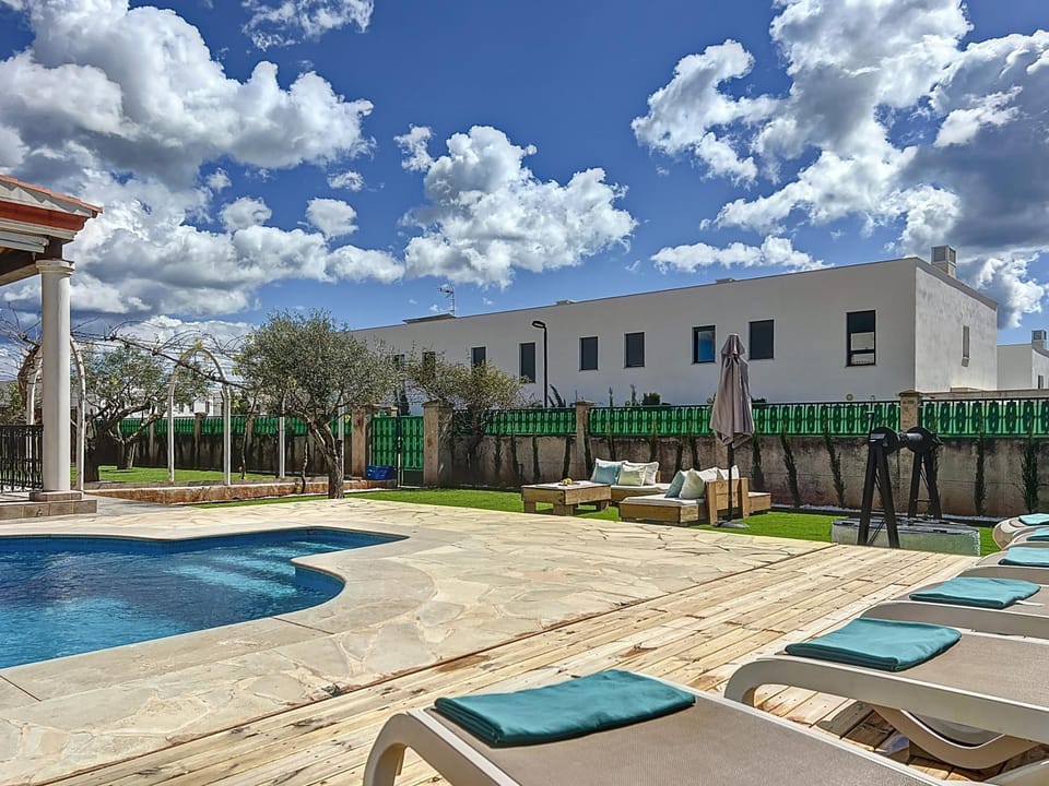 Swimming pool, Swimming pool, sunbed
