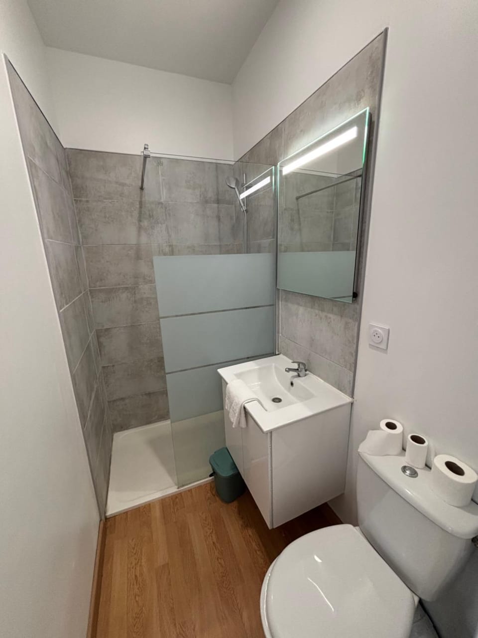 Appartement 10 personnes avec terrasse à Vallères Apartment in Centre-Val de Loire