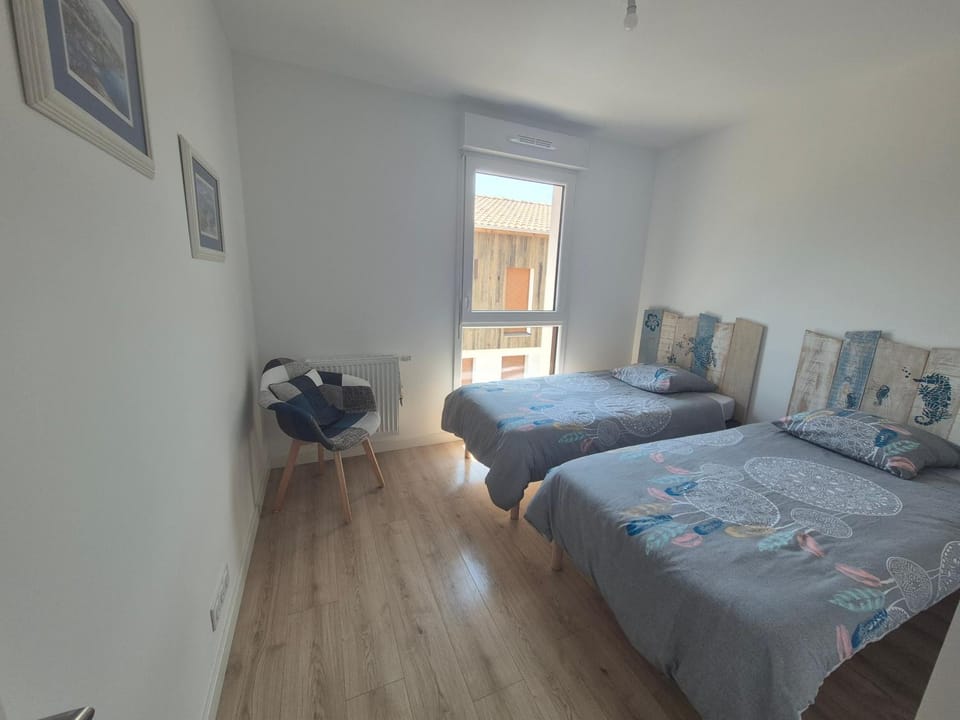 Appartement neuf 6p centre de mios Apartment in Mios