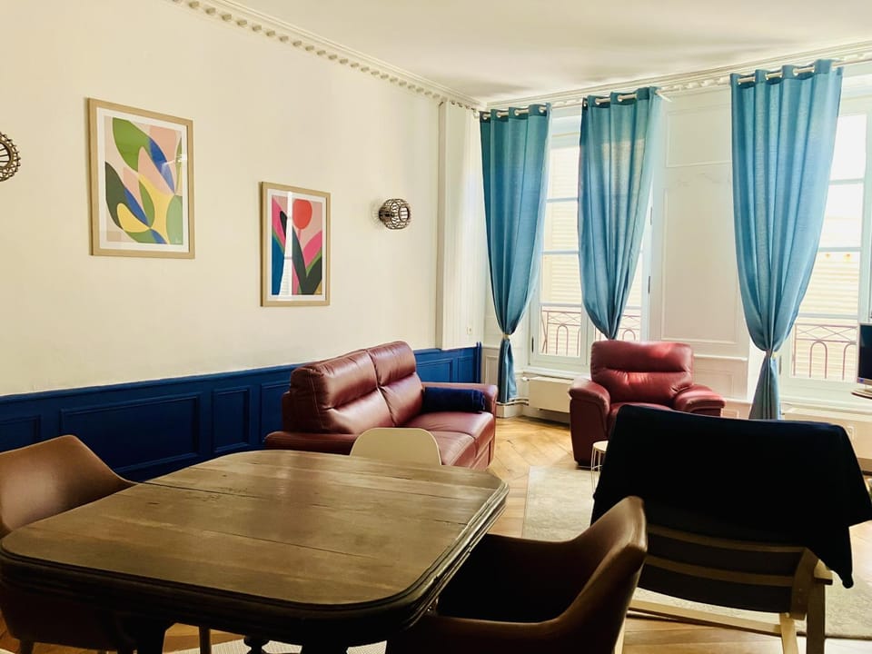 Living room, Dining area