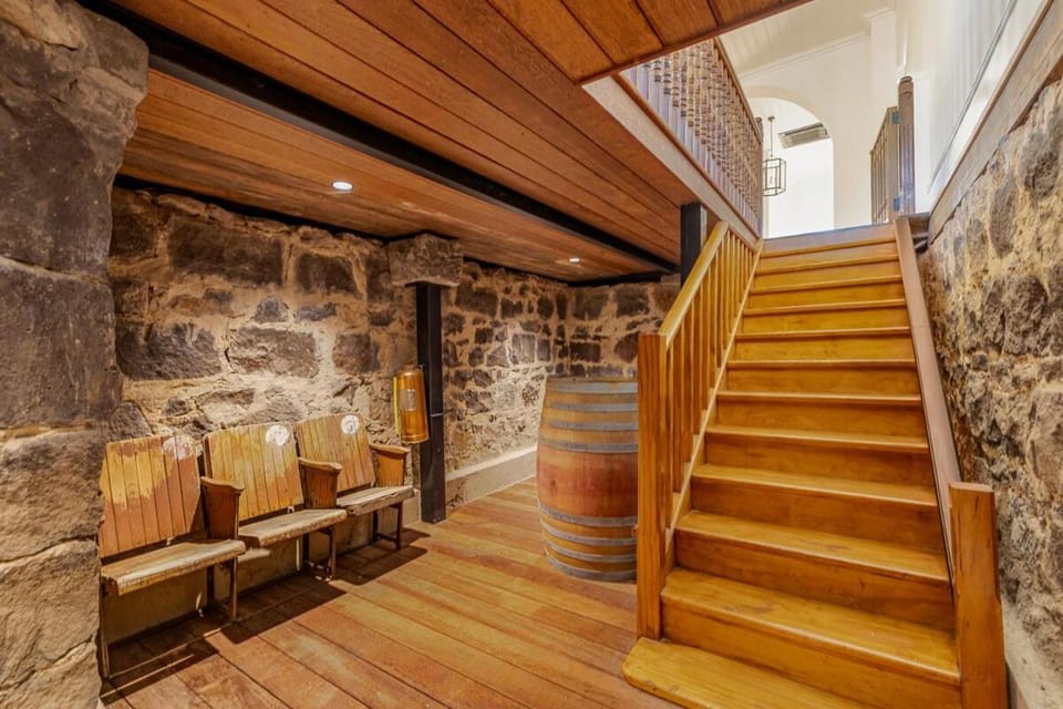 The Brigade - A Timeless Retreat House in Clunes