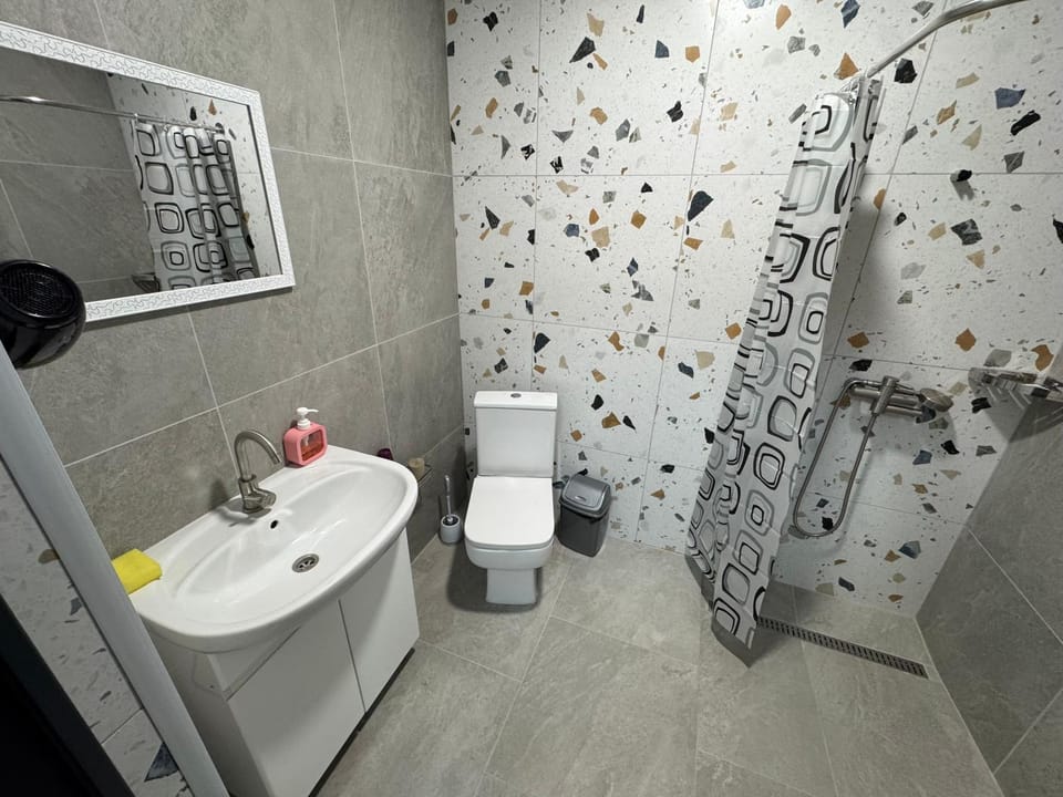 Shower, Toilet, Bathroom