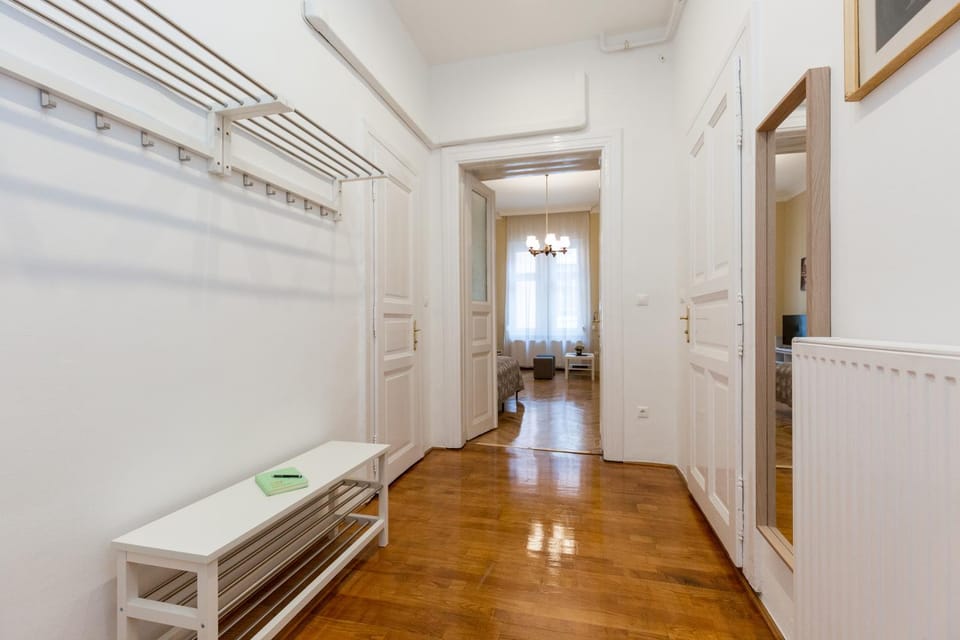 Jewish Quarter nightlife 2 room apartment with AC Apartment in Budapest