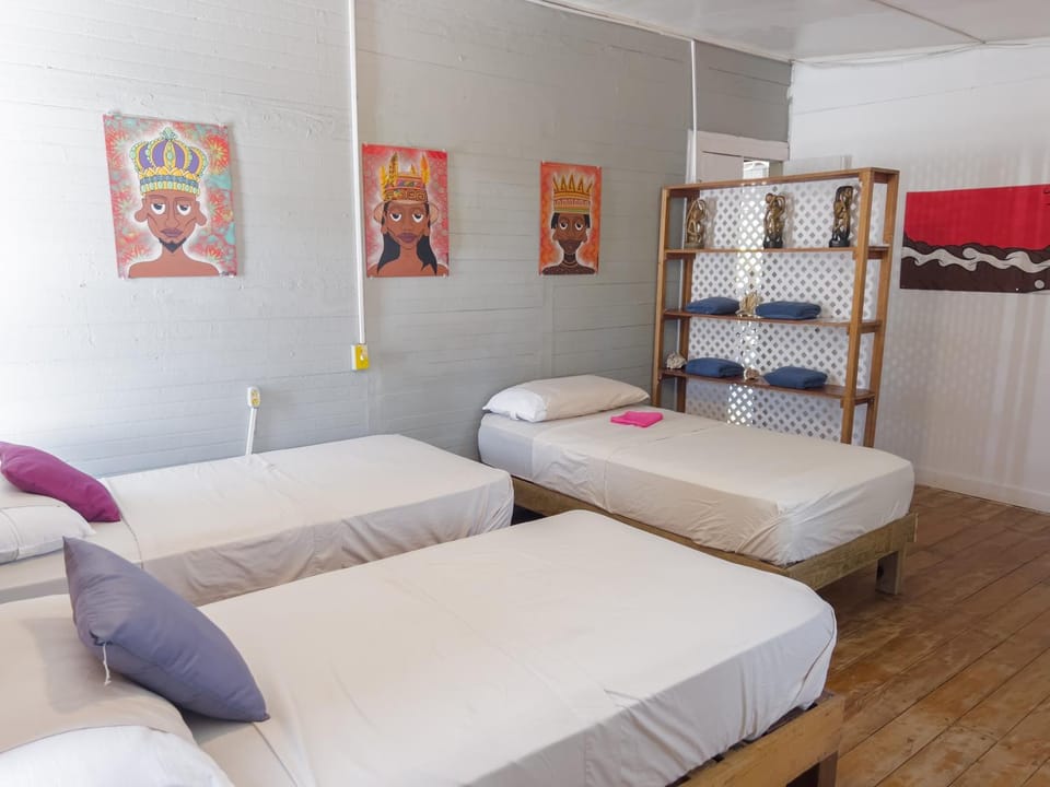 La Guayana Hostel Bed and Breakfast in Bocas del Toro Province