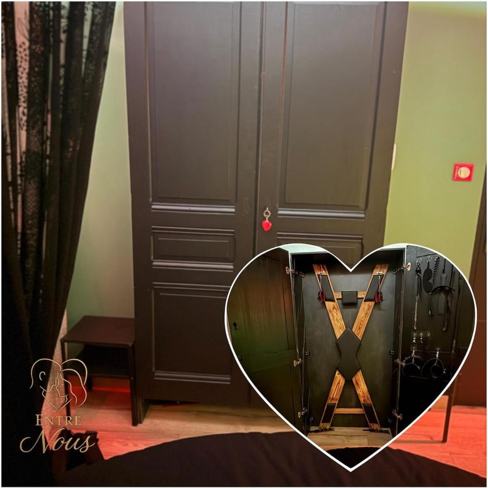 Love room SPA proche Place Stanislas Nancy House in Grand Est