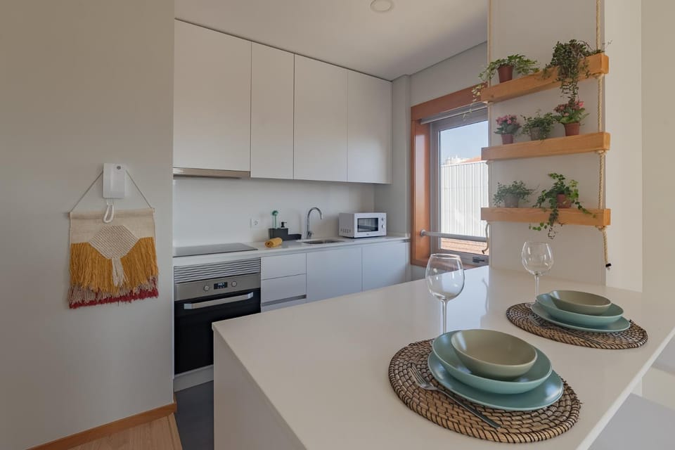 Coffee/tea facilities, Kitchen or kitchenette, Dining area