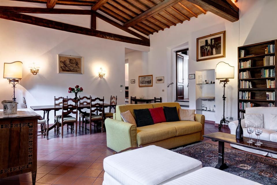 Seating area, Dining area