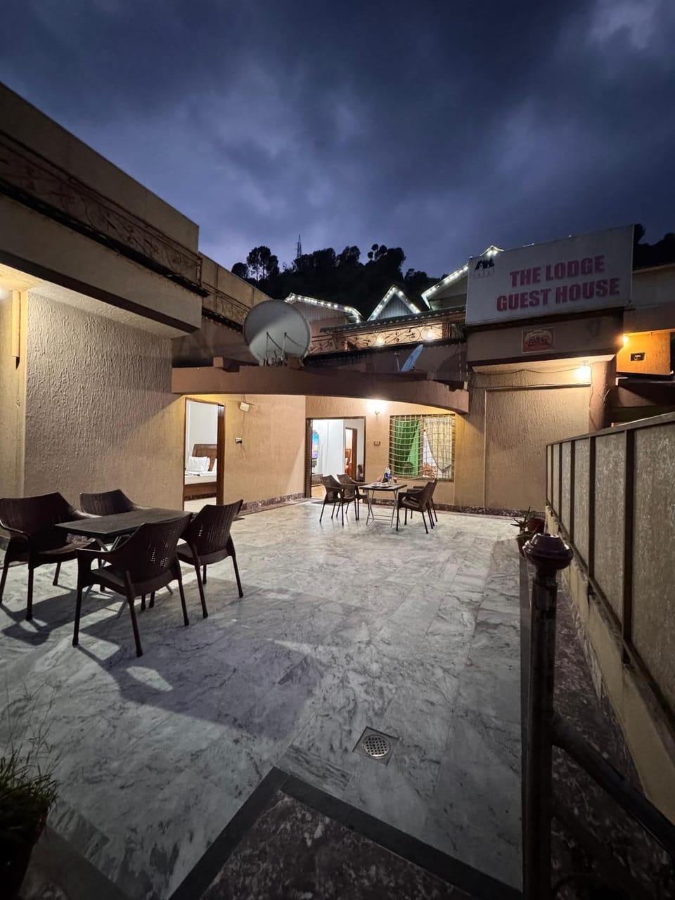 The lodge Guest House Bed and Breakfast in Pakistan