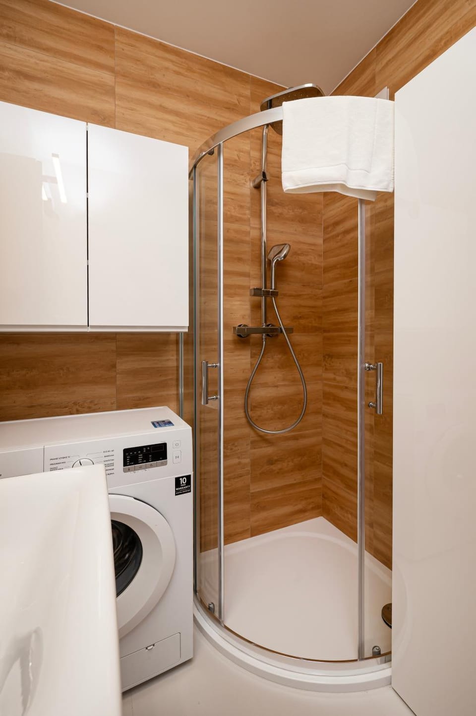 Shower, Bathroom, washing machine