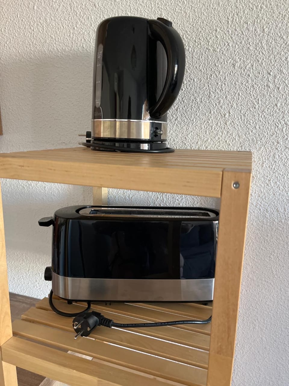 Coffee/tea facilities, toaster