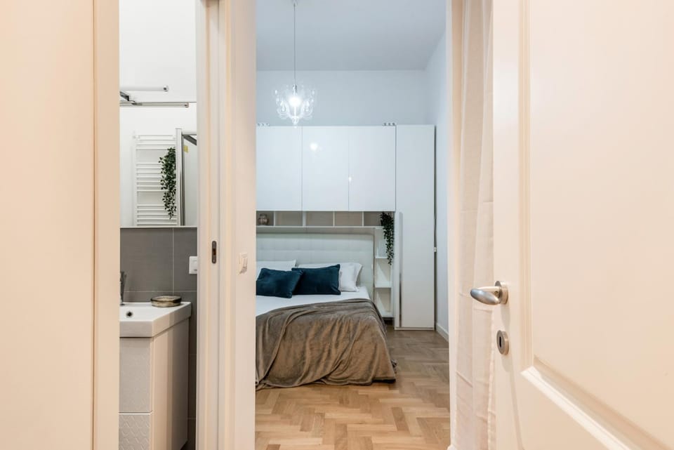 Bed, Photo of the whole room, Bedroom, wardrobe