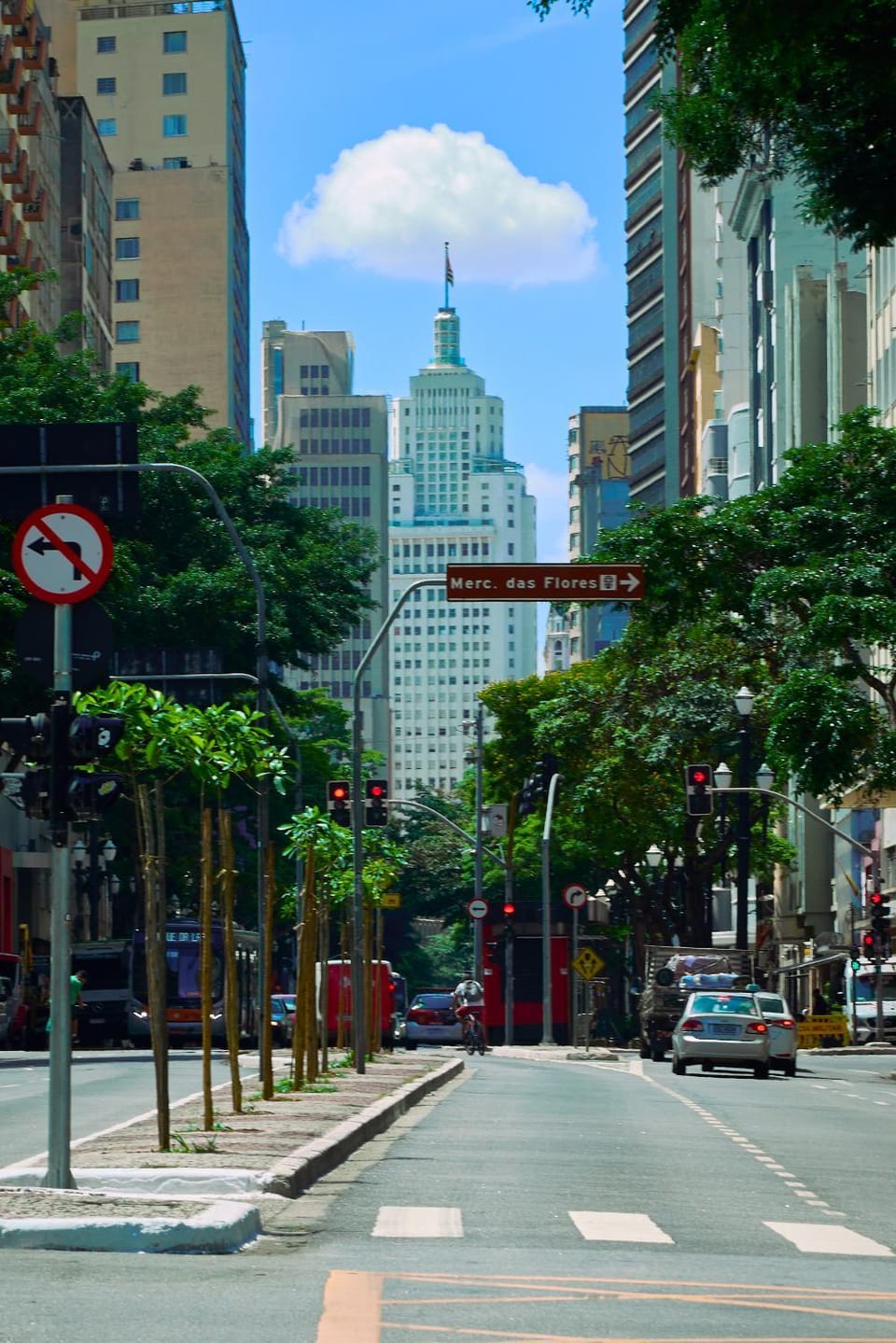Day, Neighbourhood, City view, Street view