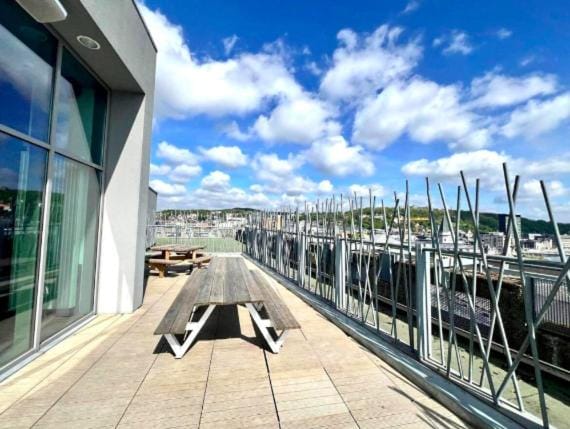 Business trip - Sauna, gym, rooftop Apartment in Liège