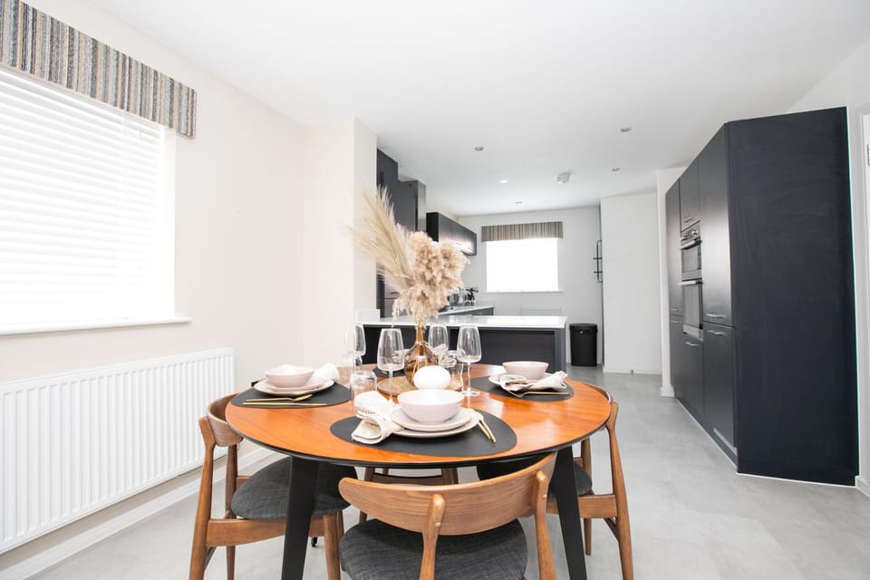 Dining area, Dinner