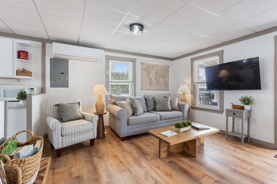 High Tide - Heart of Hampton Beach House in Hampton Beach