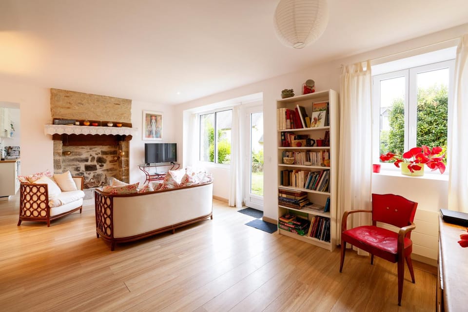 Property building, Living room