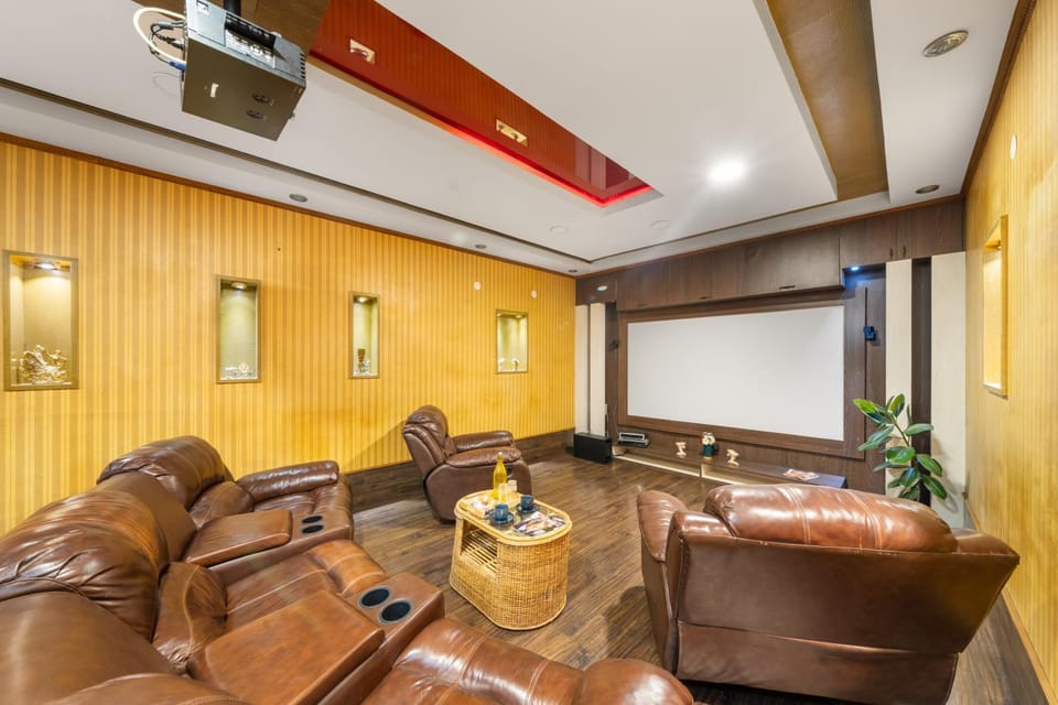 Wooden Whispers Traditional Luxe Spacez Villa Villa in Bengaluru