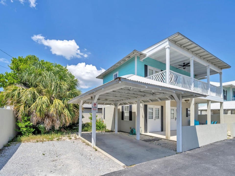 Seaview Village #8 House in Lower Grand Lagoon