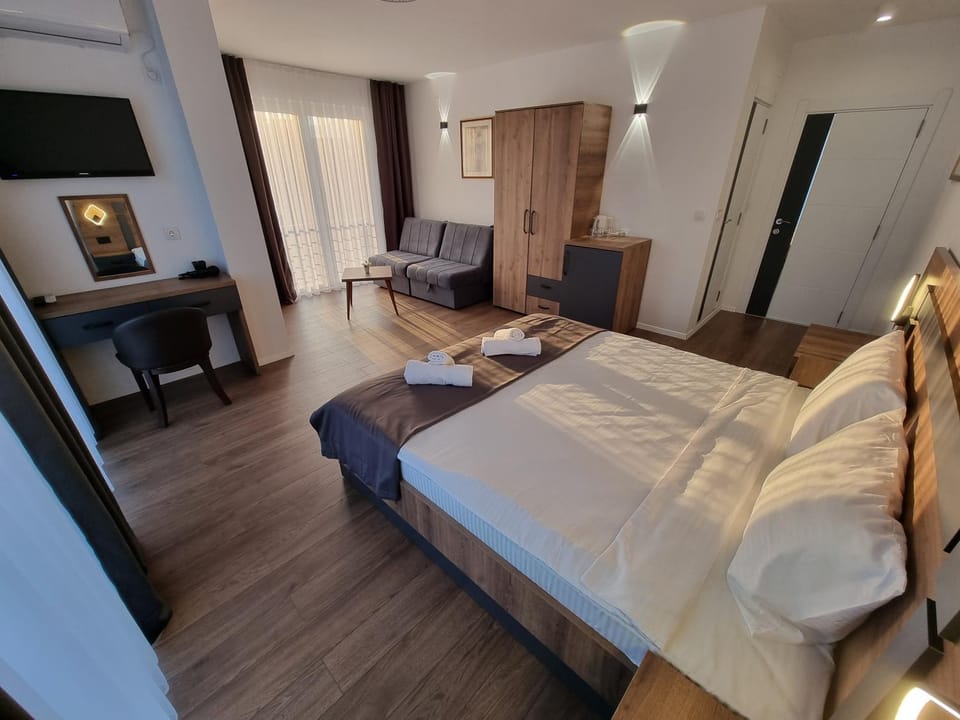 LUX - Rooms Apartments Bed and Breakfast in Municipality of Ohrid, North Macedonia