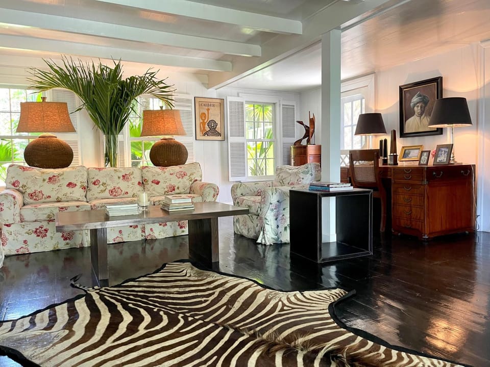 Hibiscus Hill Kings Treat - Ultimate Island Style House withPool home House in North Eleuthera