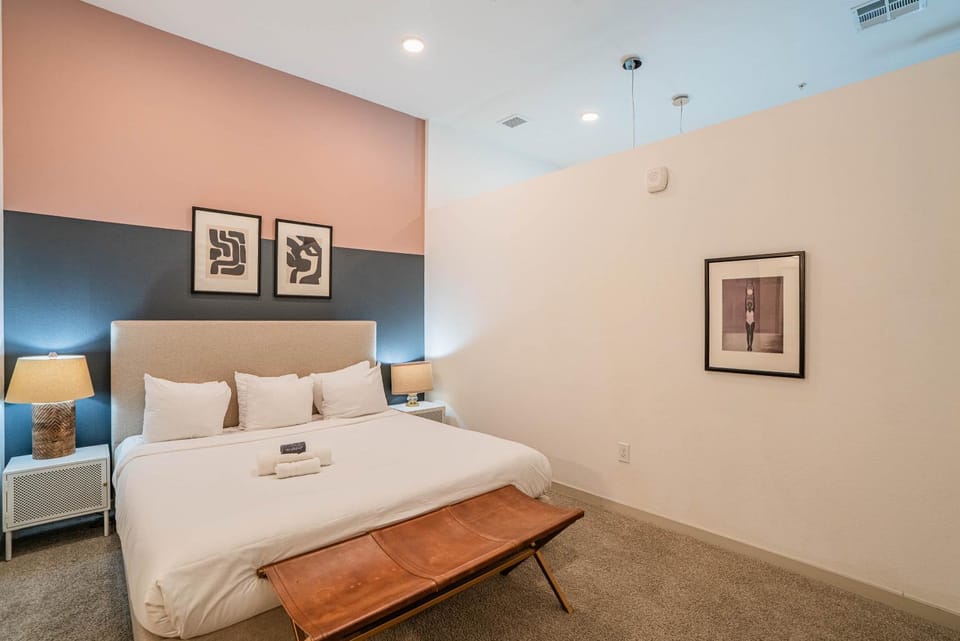 Boulevard Stays Modern Roosevelt Row Suite 1BR Pool Gym 2 Apartment in Phoenix
