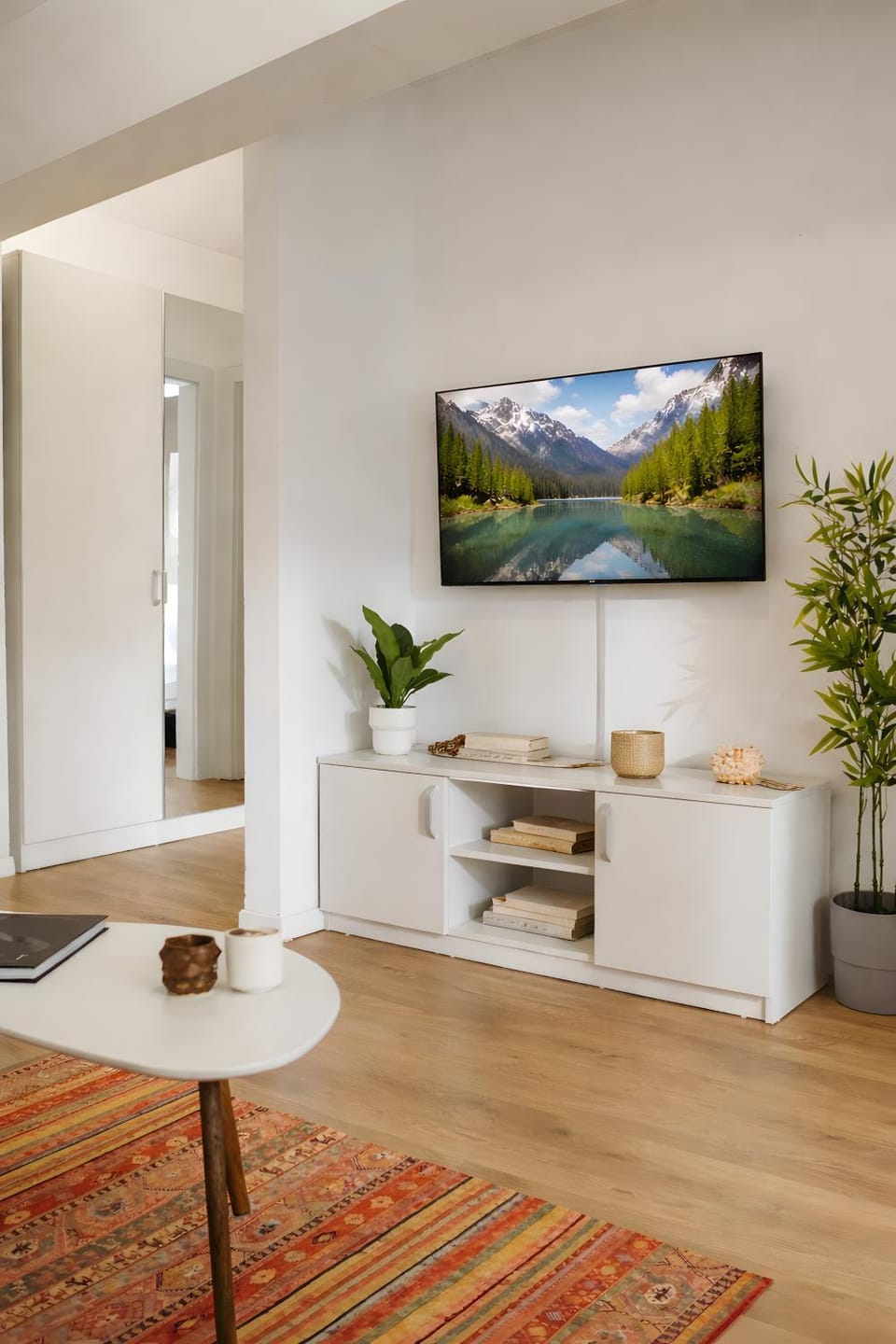 TV and multimedia, Living room, Seating area
