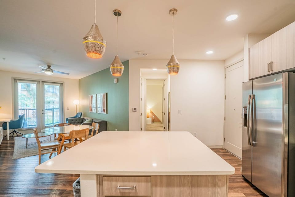 Boulevard Stays Modern Roosevelt Row Suite 2BR Pool Gym 6 Apartment in Phoenix