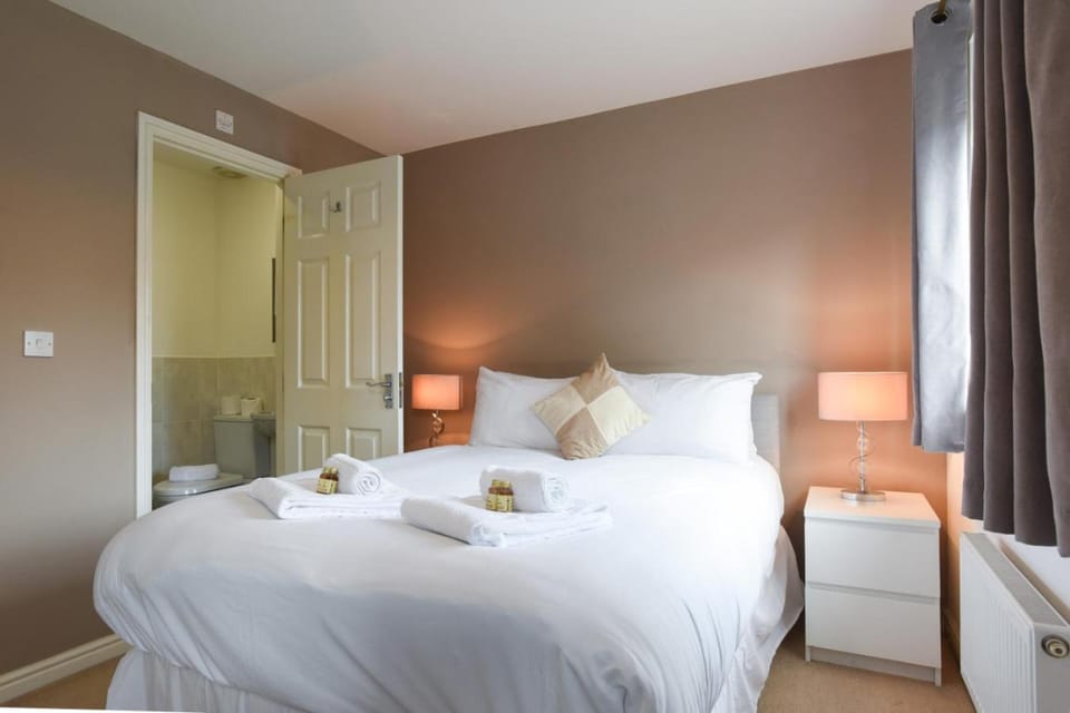 Air Maison - Solent Stay 3-Bed Townhouse in Lee-on-the-Solent House in Gosport