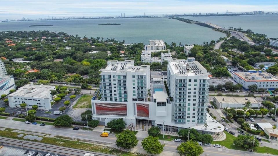 Luxury 1BR in Quadro Miami with Pool and Parking Apartment in Miami