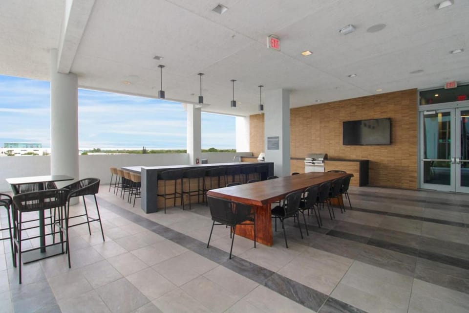 Luxury 1BR in Quadro Miami with Pool and Parking Apartment in Miami