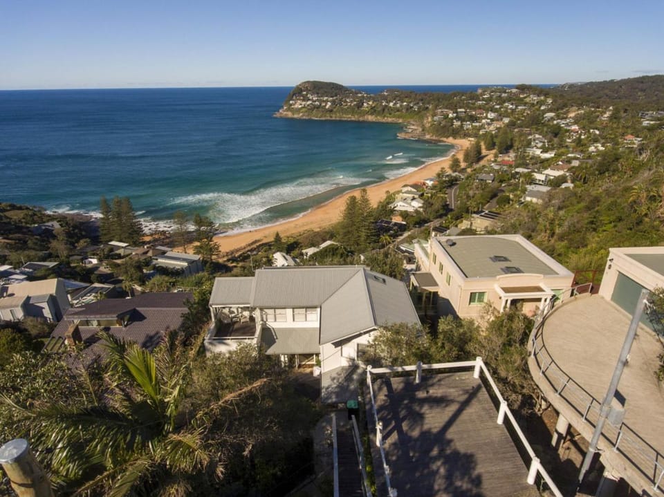 Karralika House in Pittwater Council