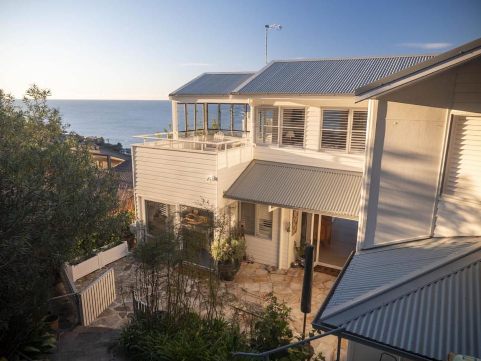 Karralika House in Pittwater Council