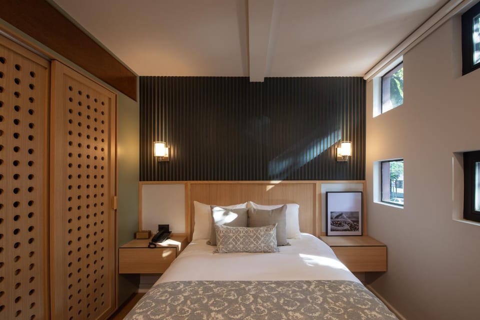 Bed, TV and multimedia, Photo of the whole room, Bedroom, safe, wardrobe