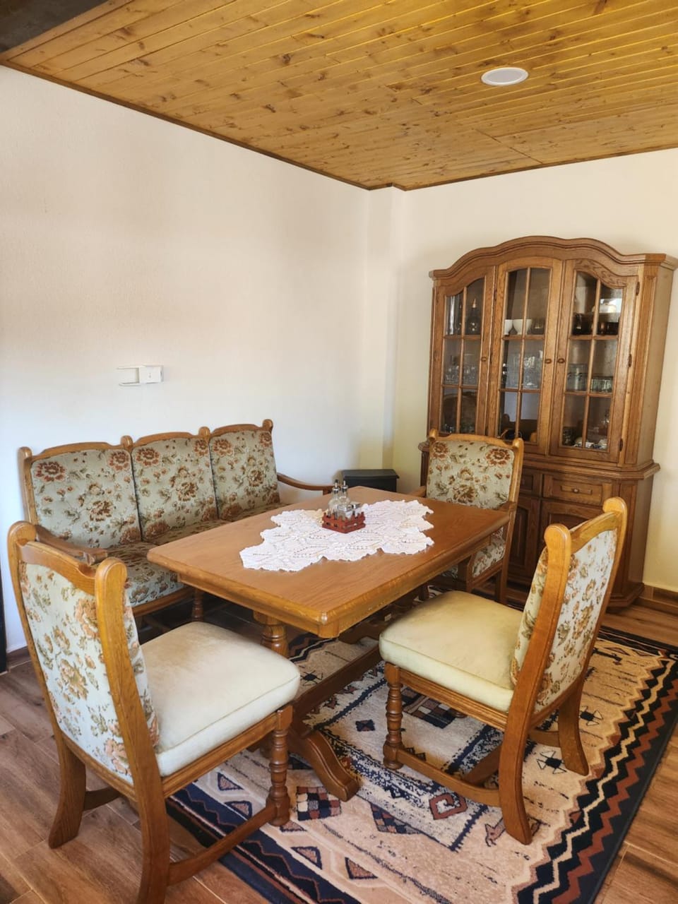 Еребор Bed and Breakfast in Gabrovo, Bulgaria