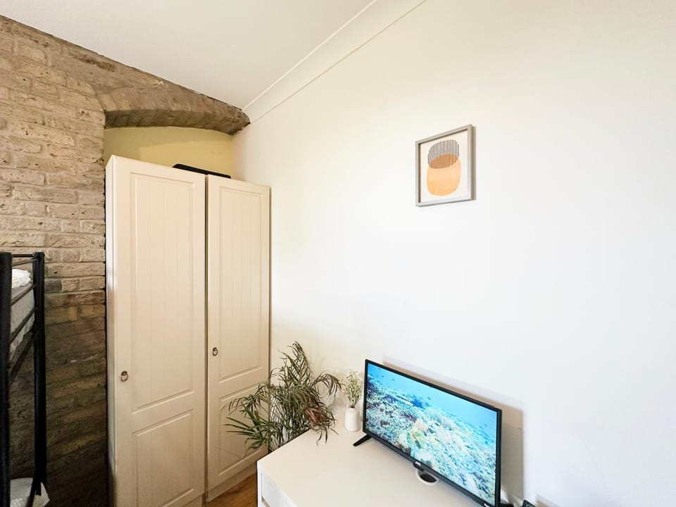 TV and multimedia, wardrobe