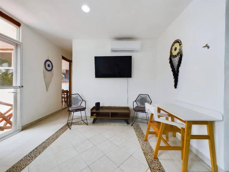 Living room, Animals, Pets
